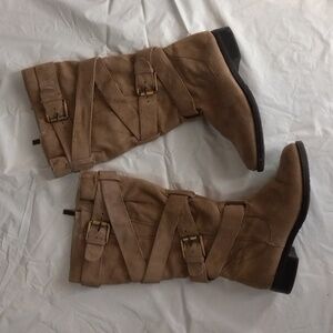 2 Lips Too women boots Size 6